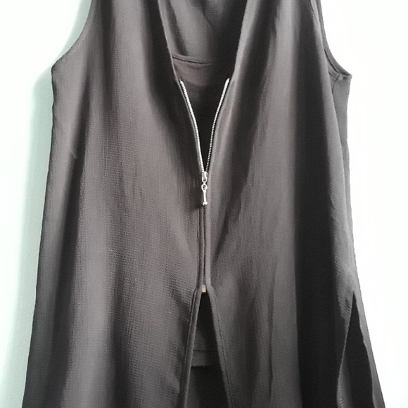 2-piece camisole + zip-up tank - Picture 3 of 3